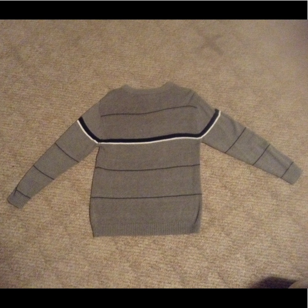 Basic Editions sweater - Picture 2 of 6